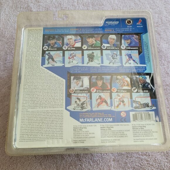 Alex Mogilny Toronto Maple Leafs NHL Mcfarlane Sportspicks Hockey Figure New - Picture 5 of 8